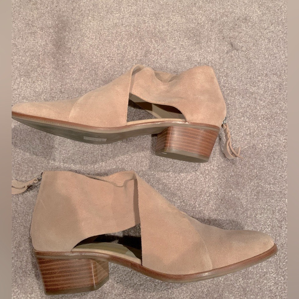 Dolce Vita booties